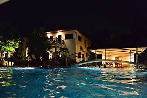 CET Resort & Rayong Padelcenter