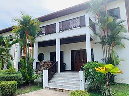 CET Resort & Rayong Padelcenter