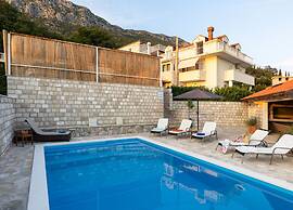 Villa Source with Private Pool