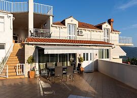 Villa Source with Private Pool