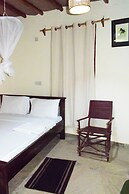 Raquel's Bliss Hotel Diani