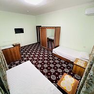 Fayzobod Guesthouse B&B