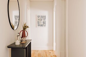 Ando Living Corpo Santo House
