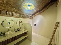 The Beach House Ocam Ocam