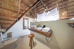 The Beach House Ocam Ocam