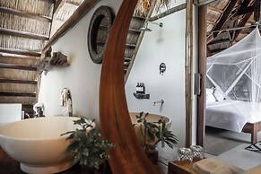 The Beach House Ocam Ocam
