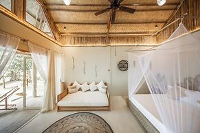 The Beach House Ocam Ocam