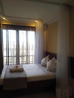 Rockwell Hotel