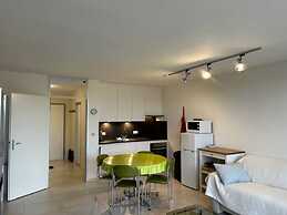 Cozy Studio Near Center and Beach