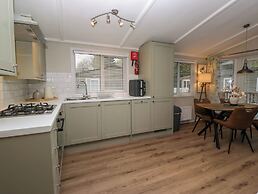 Robin's Lodge