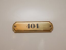The Salisbury Apartment 404