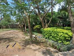Queen's Way Resort