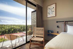 Moxy Tulum