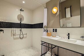 Moxy Tulum