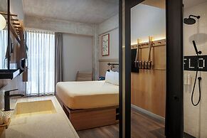 Moxy Tulum