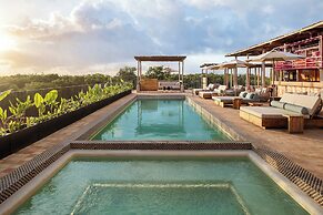 Moxy Tulum