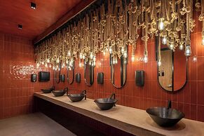Moxy Tulum