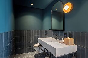 Moxy Tulum