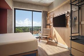 Moxy Tulum