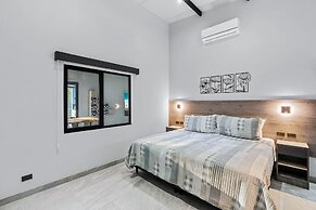 Brand-New 6BD Giant with Private Pool by SPCR
