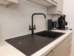 The Salisbury Apartment 301