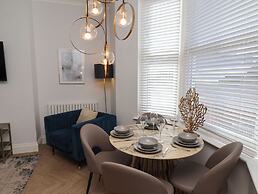 The Salisbury Apartment 301