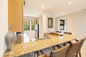3-Bedroom, 2-Bath Condo Overlooking Pool