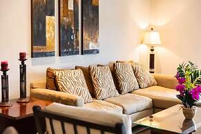 3-Bedroom, 2-Bath Condo Overlooking Pool