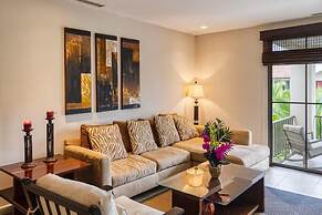 3-Bedroom, 2-Bath Condo Overlooking Pool