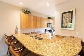 3-Bedroom, 2-Bath Condo Overlooking Pool