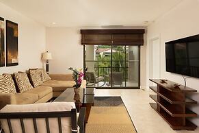 3-Bedroom, 2-Bath Condo Overlooking Pool