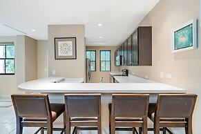 3BD Beauty in Coco - Have Coffee or Meals Overlooking Pool