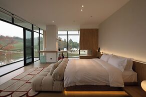 Xinchi Sakura Valley Resort
