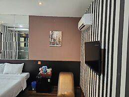 Pink Hotel