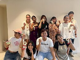 BEAT. Warii Hostel at Chaophraya River