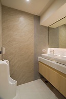 BEAT. Warii Hostel at Chaophraya River