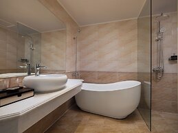 Hanoi Splendid Premium Hotel