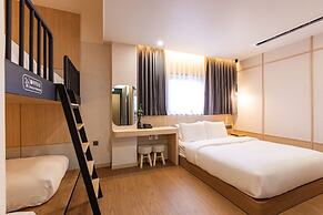 Giverny Hotel