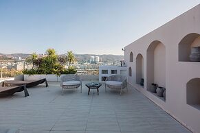 Anyu Aranya Collection Sea View Resort Hotel