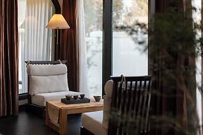 Anyu Aranya Collection Sea View Resort Hotel