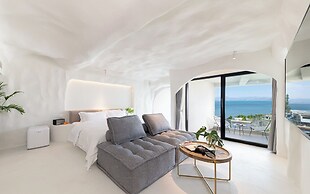 Anyu Aranya Collection Sea View Resort Hotel