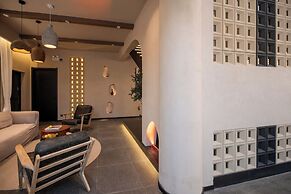 Anyu Aranya Collection Sea View Resort Hotel