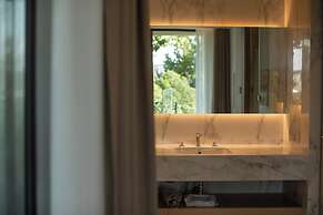Anyu Aranya Collection Sea View Resort Hotel