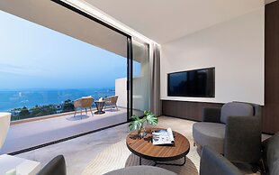 Anyu Aranya Collection Sea View Resort Hotel