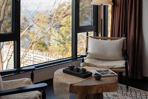 Anyu Aranya Collection Sea View Resort Hotel