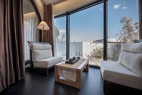 Anyu Aranya Collection Sea View Resort Hotel