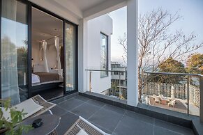 Anyu Aranya Collection Sea View Resort Hotel