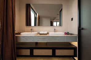 Anyu Aranya Collection Sea View Resort Hotel