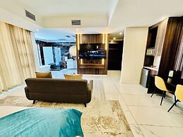 H & H Boutique and Spa