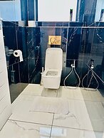 H & H Boutique and Spa
